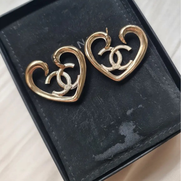 Chanel CC earrings - Picture 3 of 6